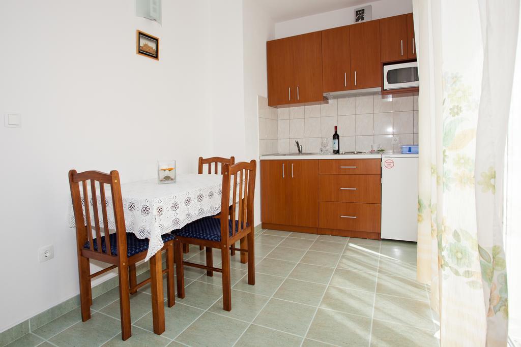 Apartment Sangaleti Lastovo 外观 照片